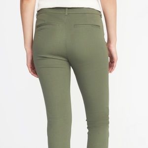Old navy pixie pants evergreen NWT